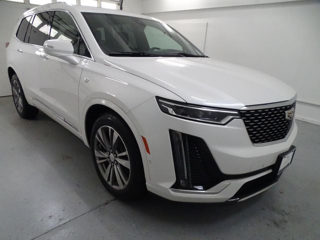 2022 Cadillac XT6