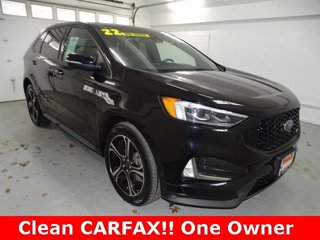 2022 Ford Edge ST's photo