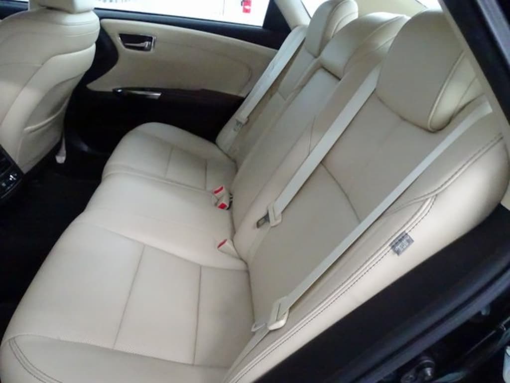 Used 2014 Toyota Avalon Limited Sedan