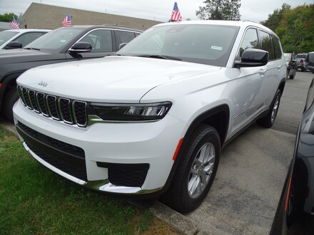 2025 Jeep Grand Cherokee L LAREDO X 4X4 Sport Utility