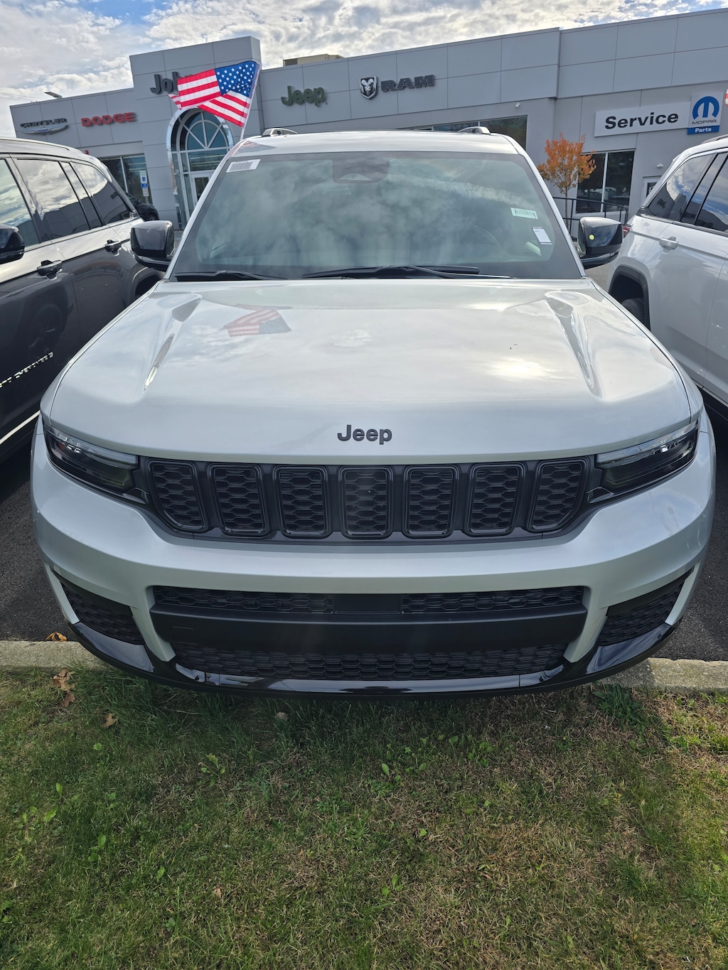 New 2025 Jeep Grand Cherokee L ALTITUDE X 4X4 Sport Utility