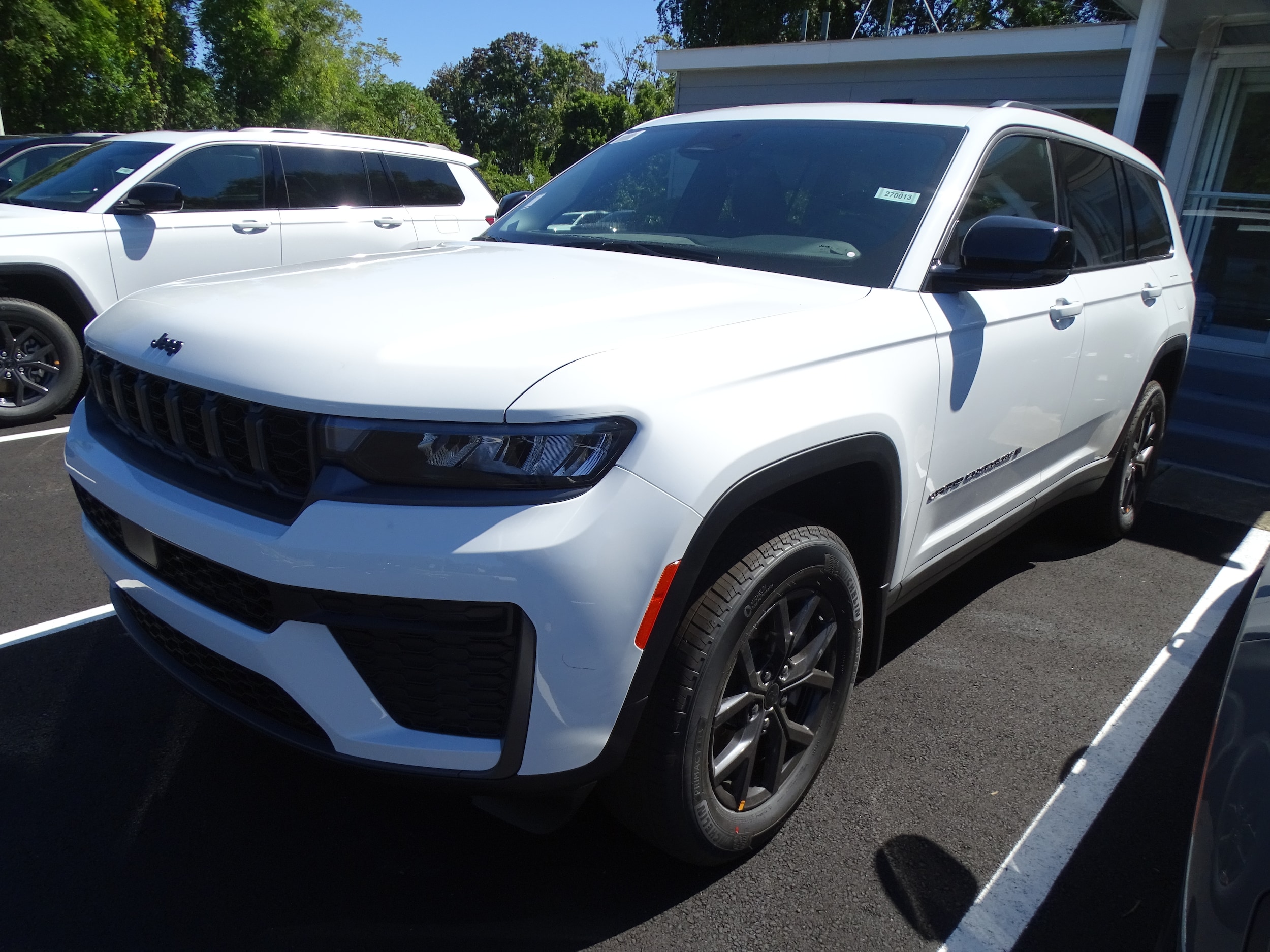 2027 Jeep Grand Cherokee L
