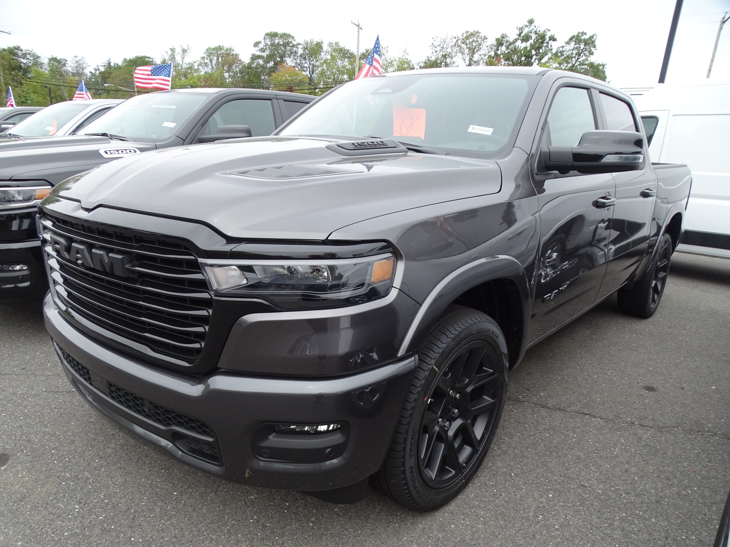 2026 RAM Ram 1500 Pickup Laramie's photo