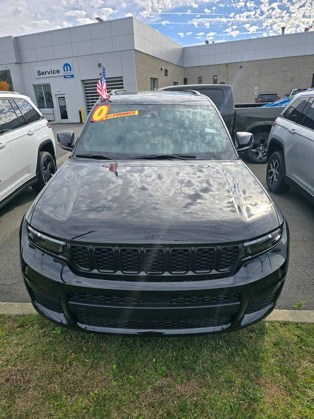 New 2025 Jeep Grand Cherokee L ALTITUDE X 4X4 Sport Utility