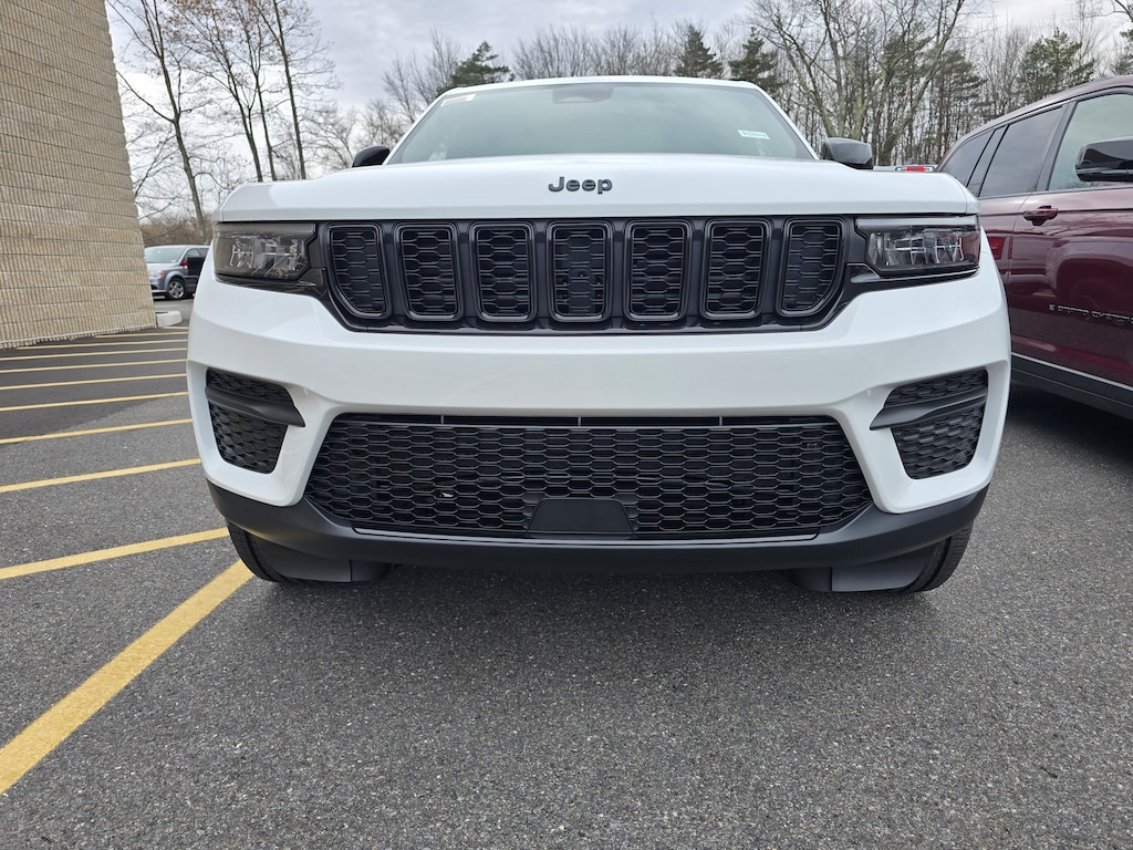 New 2025 Jeep Grand Cherokee ALTITUDE 4X4 Sport Utility
