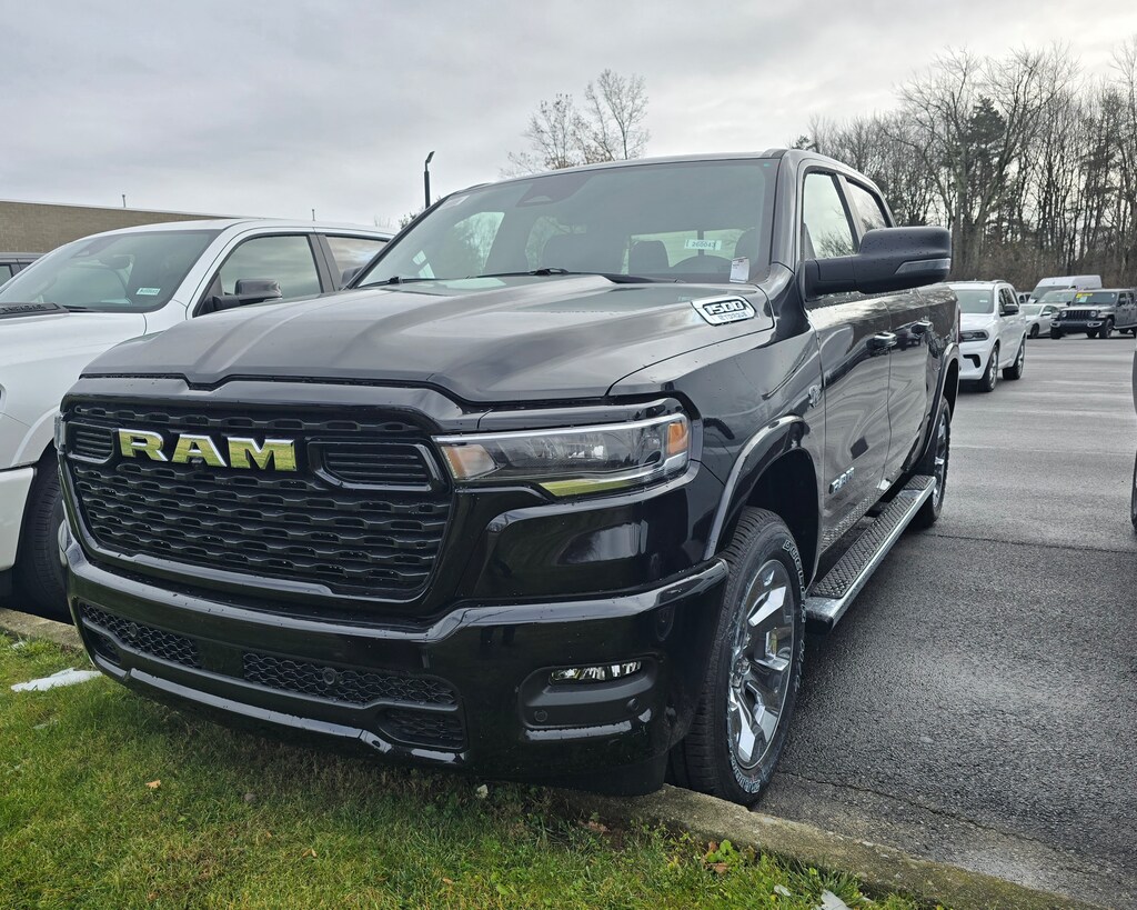 New 2026 Ram 1500 BIG HORN CREW CAB 4X4 5'7 BOX Pickup