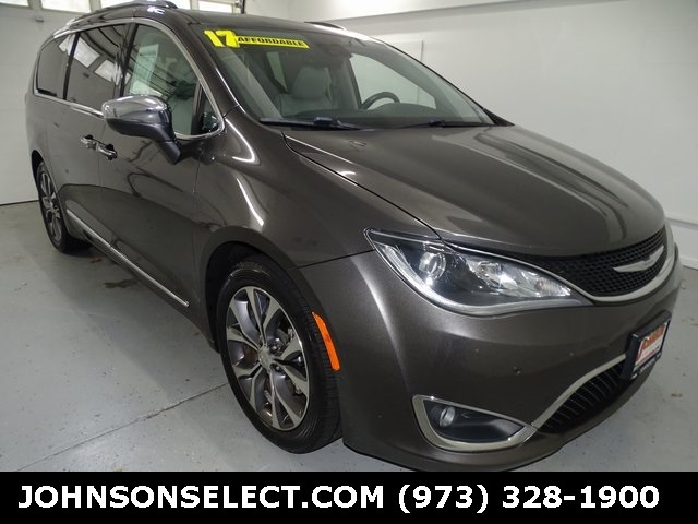 2017 Chrysler Pacifica Minivan/Van 