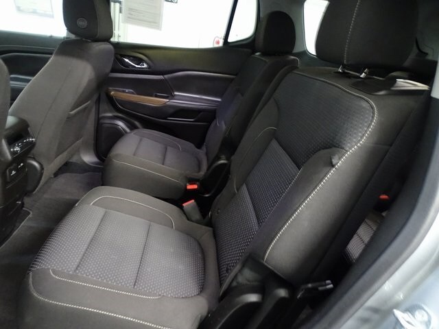 2023 Gmc Acadia SLE photo 4