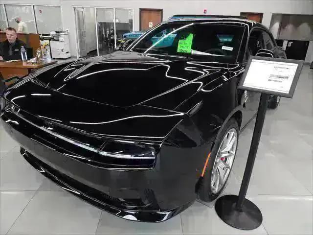 2025 Dodge Charger Coupe 