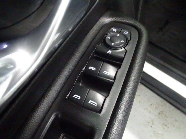 2024 GMC Terrain AT4 - Photo 10