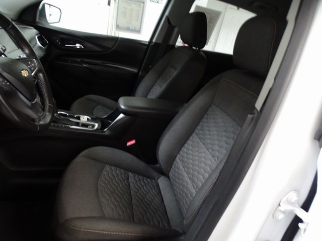 Used 2020 Chevrolet Equinox LT with VIN 2GNAXUEV5L6122531 for sale in Mount Olive, NJ