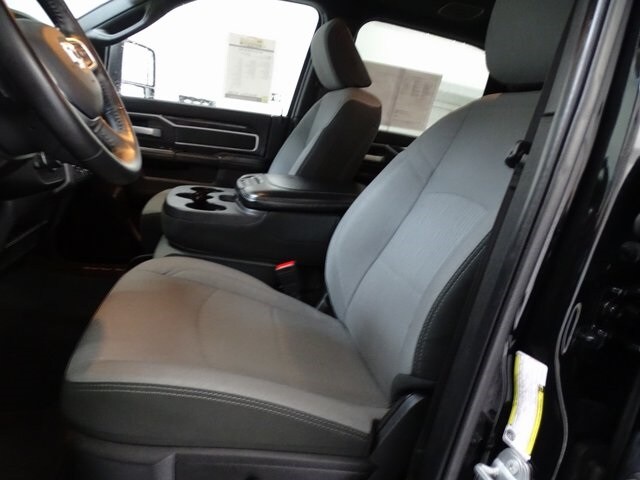 2024 Ram 2500 Big Horn photo 2