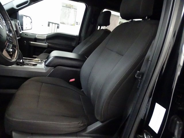 2016 Ford F-150 XLT photo 2