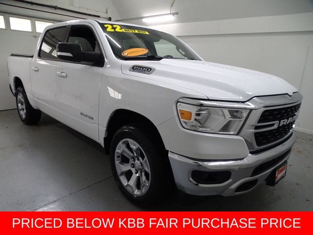 2022 RAM 1500 Big Horn/Lone Star 4x4 Crew Cab 5'7's photo