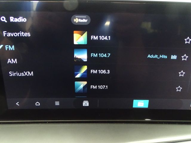 2025 Kia Sorento S - Photo 14