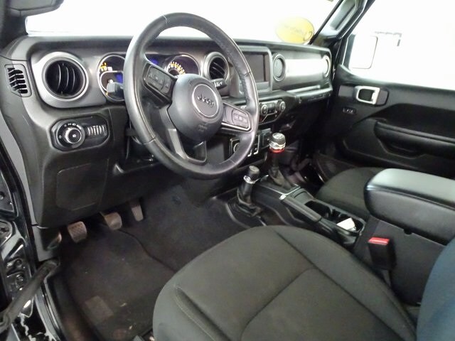 2022 Jeep Wrangler Sport S photo 3