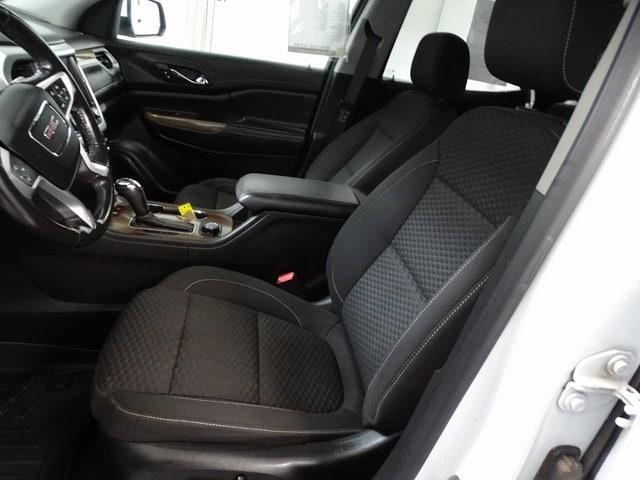 Used 2019 GMC Acadia SLE-2 with VIN 1GKKNSLS2KZ136958 for sale in Mount Olive, NJ