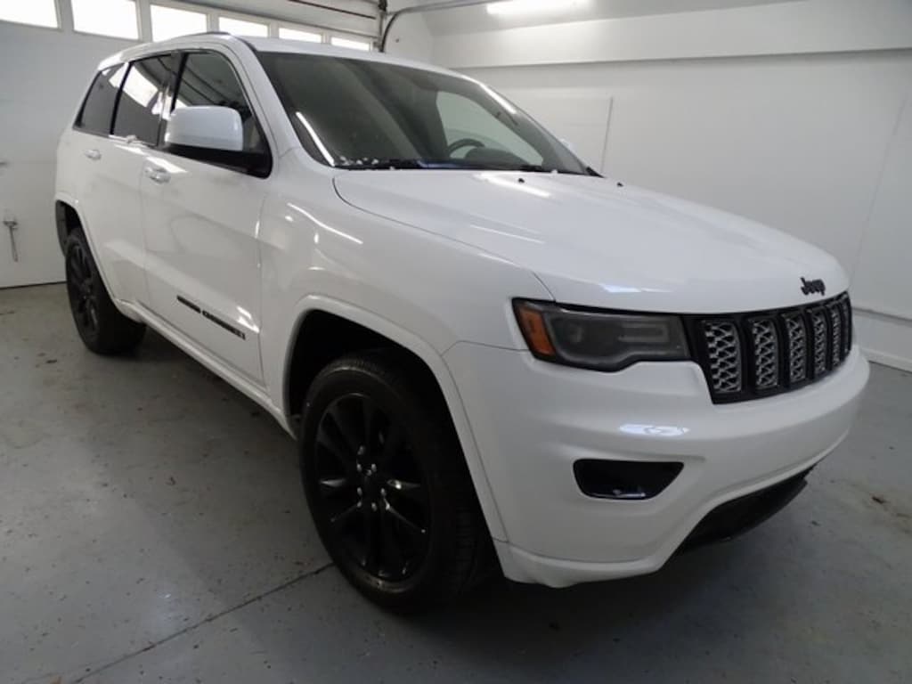 Used 2020 Jeep Grand Cherokee Altitude SUV