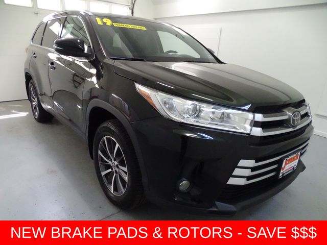 2019 Toyota Highlander XLE 4x4 V6's photo