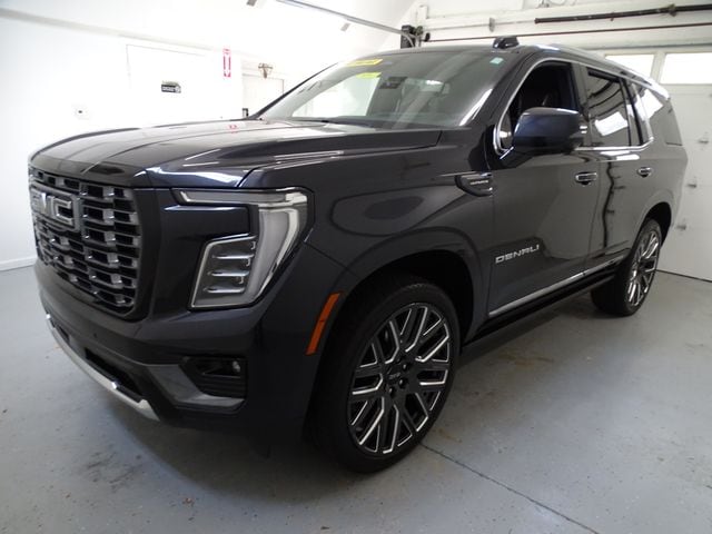 2026 GMC Yukon Denali Ultimate - Photo 18