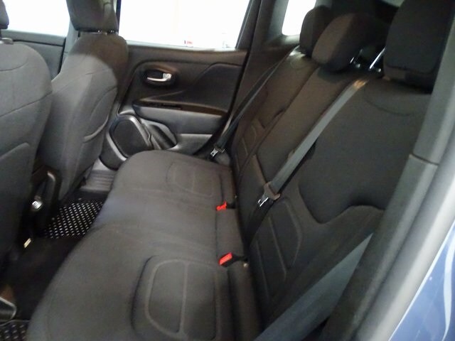 2022 Jeep Renegade Latitude photo 4