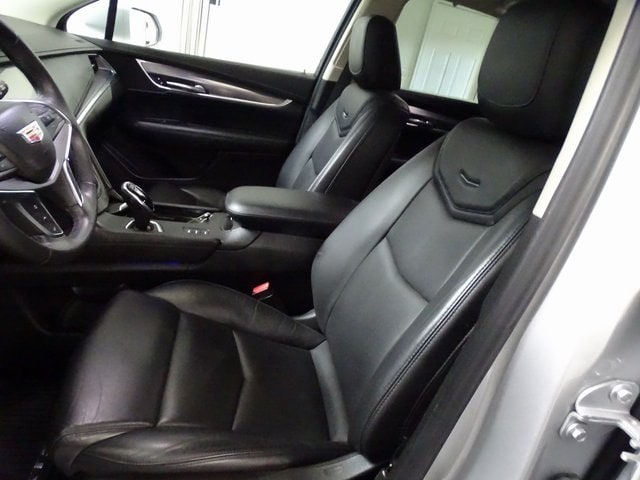 Used 2018 Cadillac XT5 Luxury with VIN 1GYKNDRS4JZ170469 for sale in Mount Olive, NJ