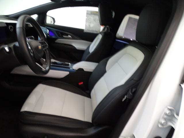 Used 2025 Chevrolet Equinox EV LT with VIN 3GN7DNRP7SS202403 for sale in Mount Olive, NJ