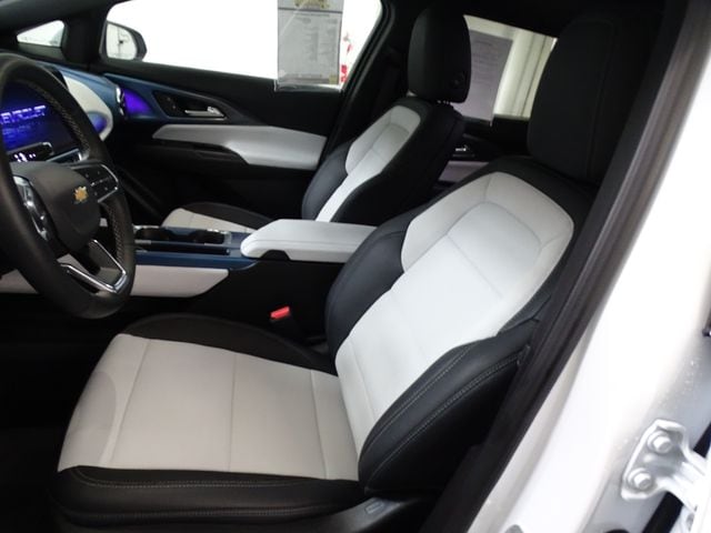 Used 2025 Chevrolet Equinox EV LT with VIN 3GN7DNRP5SS202397 for sale in Mount Olive, NJ