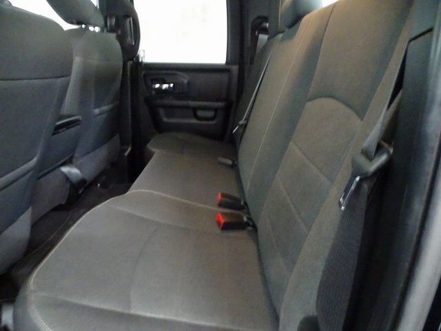 2023 Ram 1500 Classic Warlock photo 2
