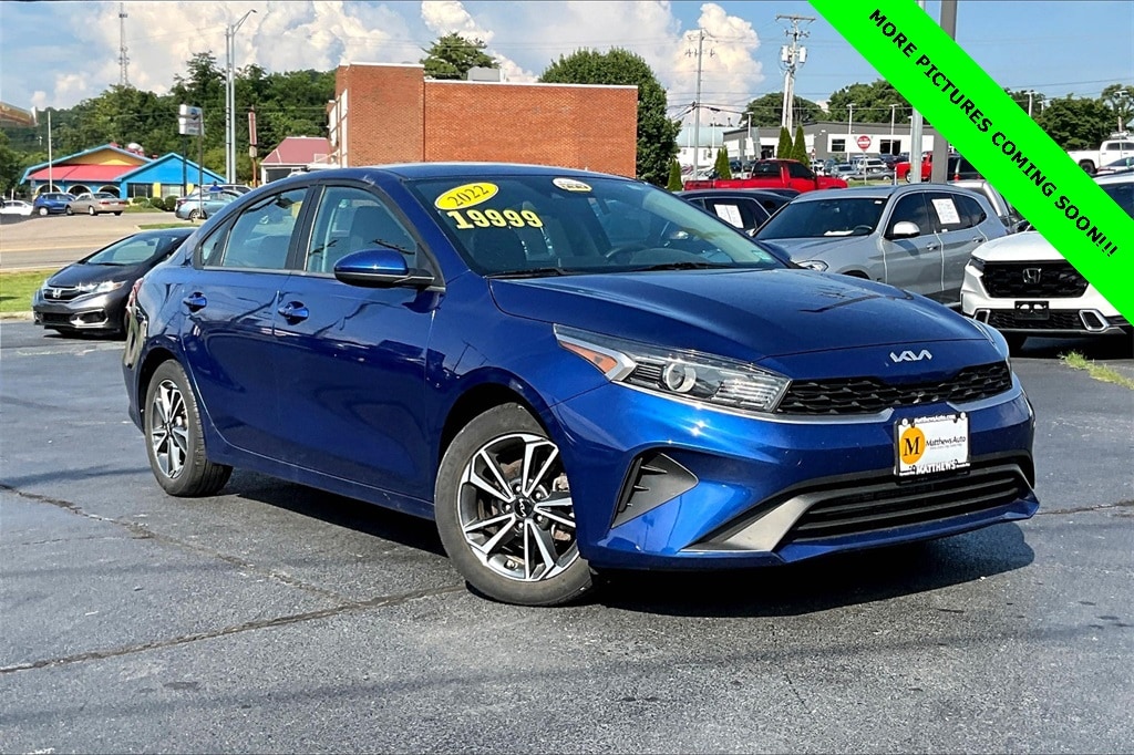 Used 2022 Kia FORTE LXS with VIN 3KPF24AD2NE454780 for sale in Johnson City, TN