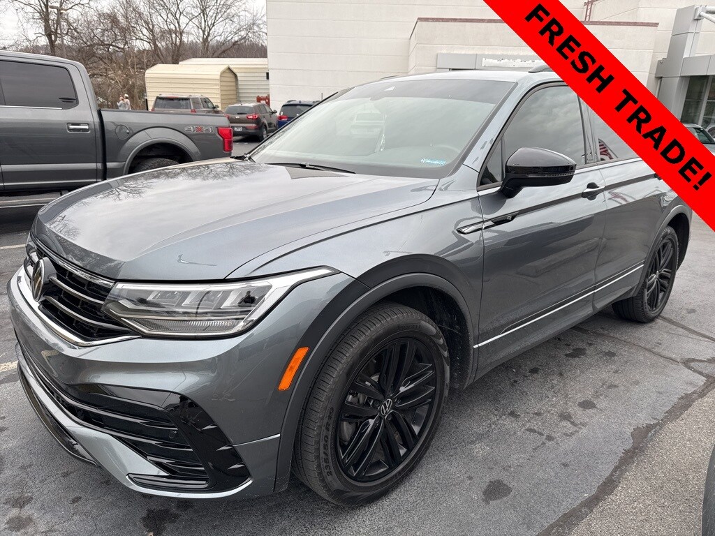 Used 2022 Volkswagen Tiguan 2.0T SE R-Line Black SUV