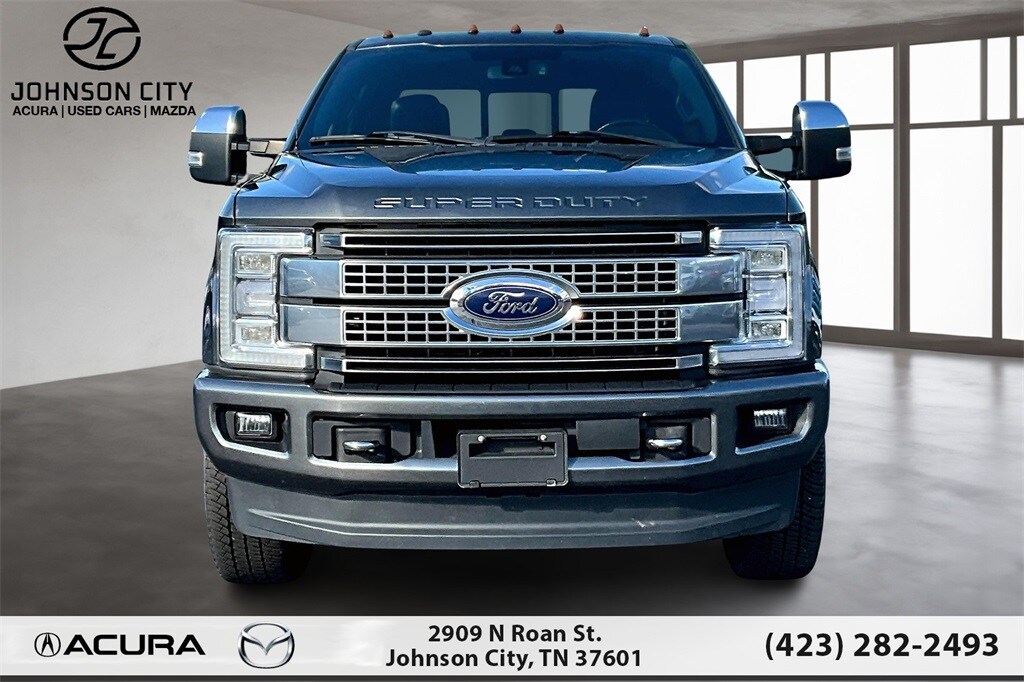2017 Ford F-250 Platinum photo 2