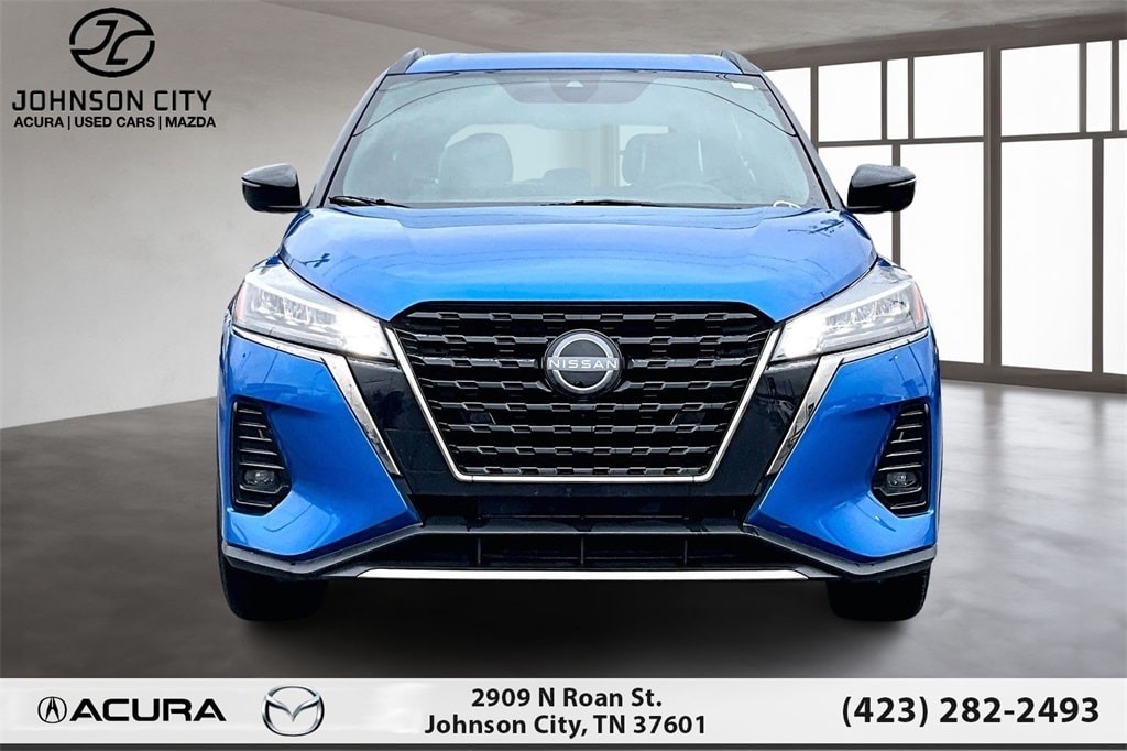 Used 2024 Nissan Kicks SR SUV