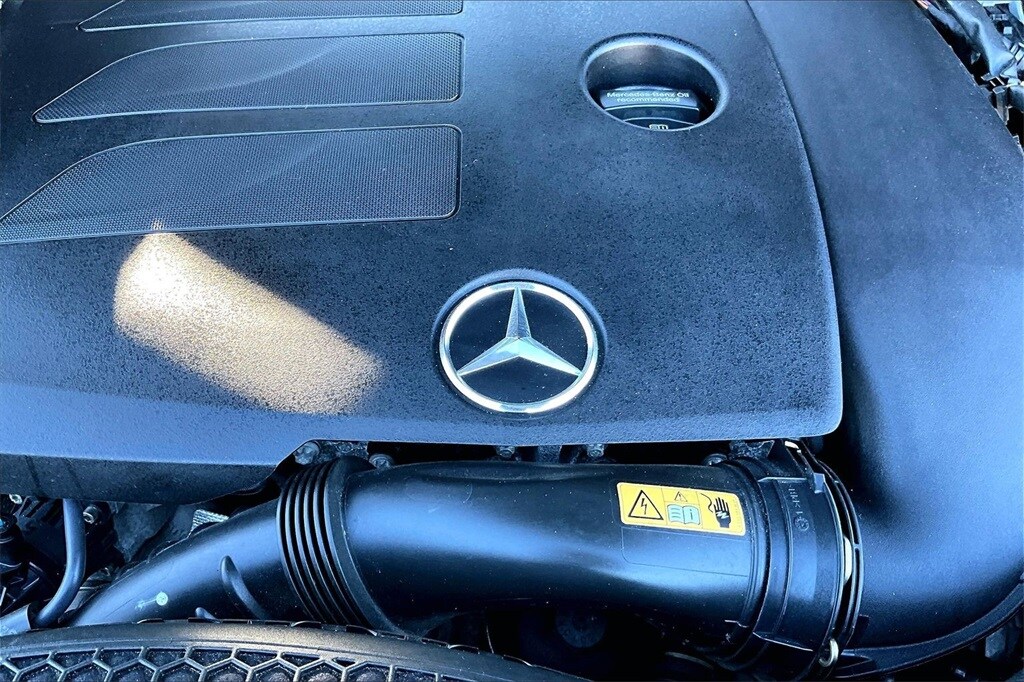 2021 Mercedes-Benz GLC GLC300 - Photo 34