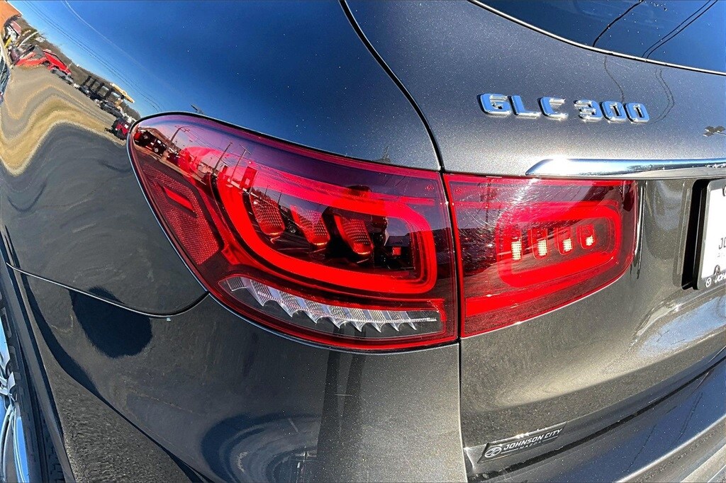 2021 Mercedes-Benz GLC GLC300 - Photo 30