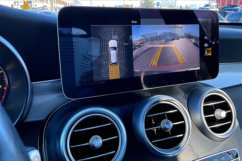 2021 Mercedes-Benz GLC GLC300 - Photo 21