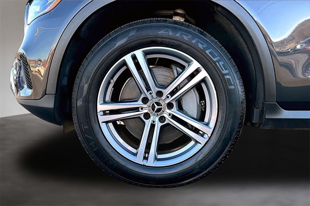 2021 Mercedes-Benz GLC GLC300 - Photo 9
