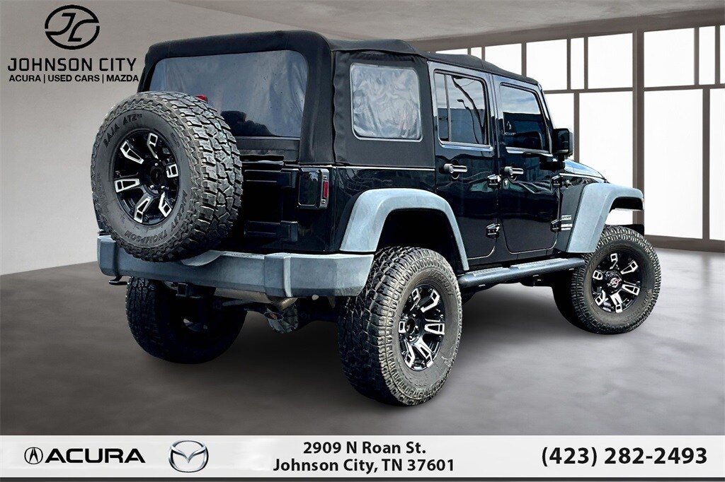 2015 Jeep Wrangler Unlimited Sport photo 2