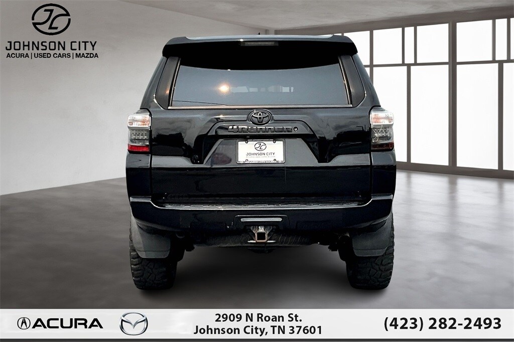 2017 Toyota 4Runner SR5 Premium photo 4