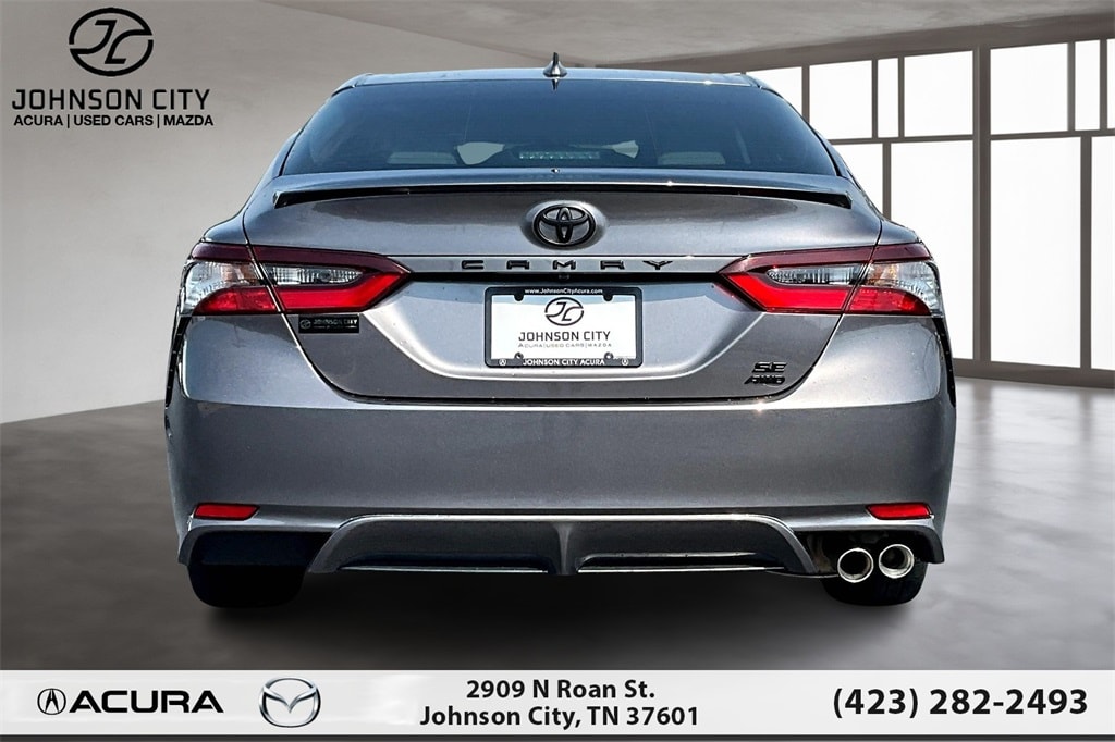 2024 Toyota Camry SE photo 4