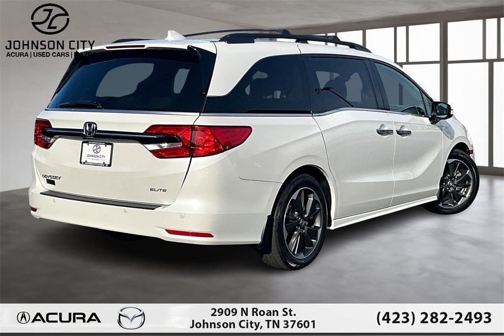 2023 Honda Odyssey Elite photo 2