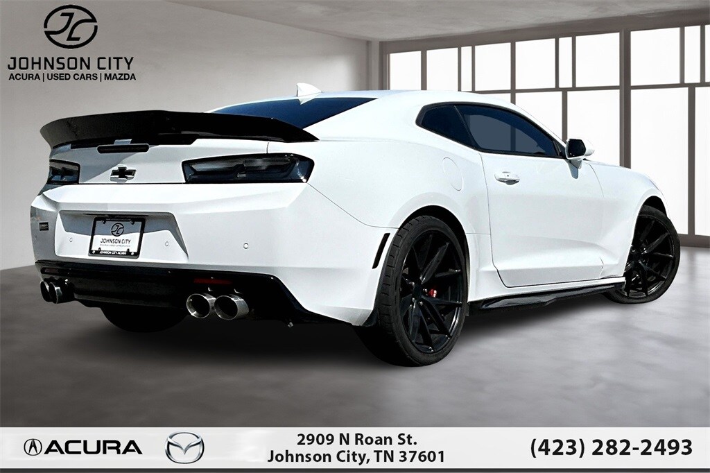 2017 Chevrolet Camaro 2SS photo 2