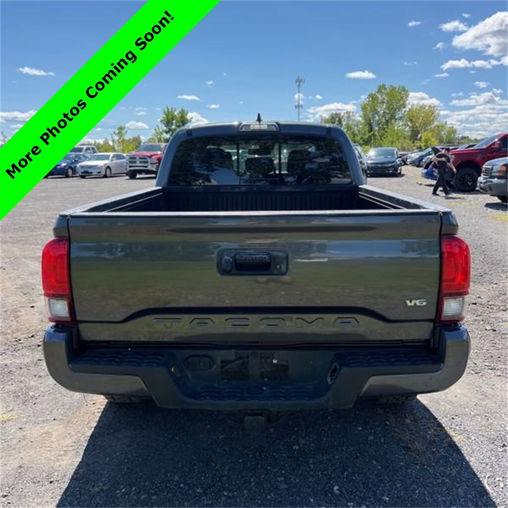 2019 Toyota Tacoma TRD Sport V6 photo 4