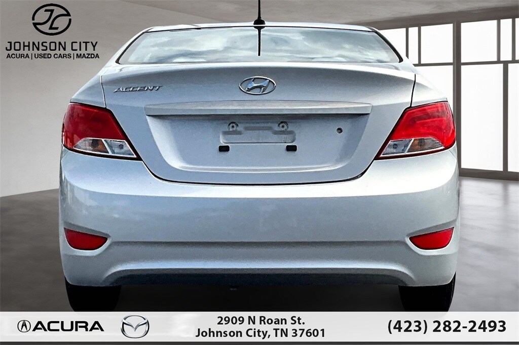 2016 Hyundai Accent SE photo 3