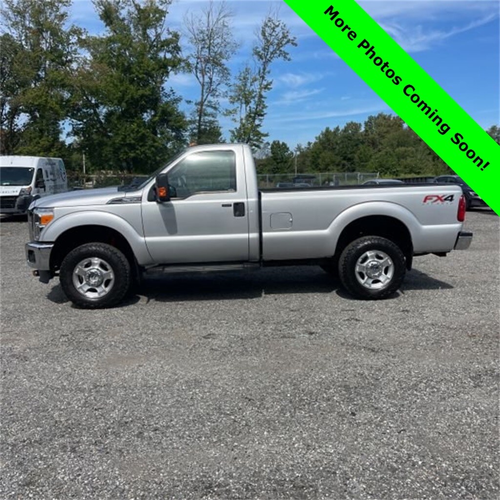 2014 Ford F-350 XLT photo 2