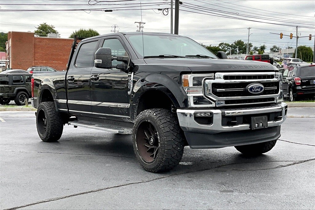 2020 Ford F-350 Lariat photo 2