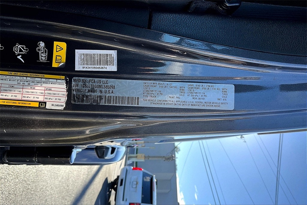 2021 Jeep Gladiator Mojave photo 3