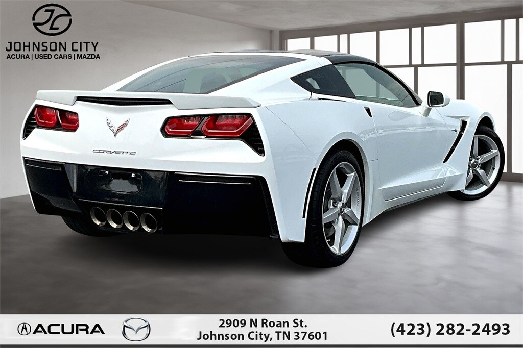 2015 Chevrolet Corvette Stingray 1LT photo 2
