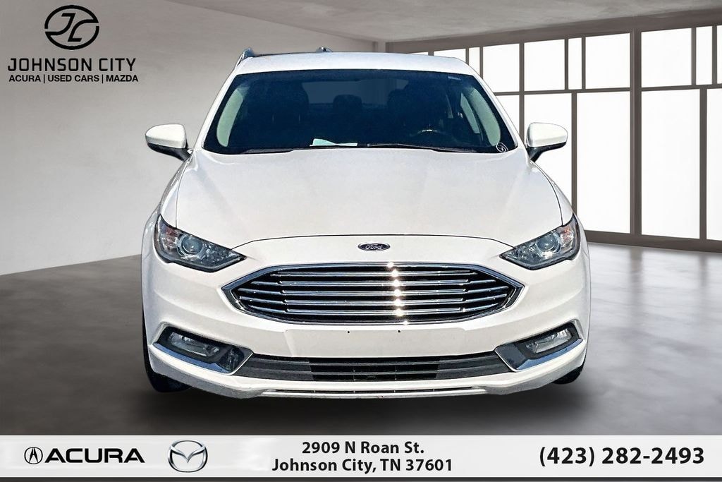 Used 2017 Ford Fusion SE Sedan