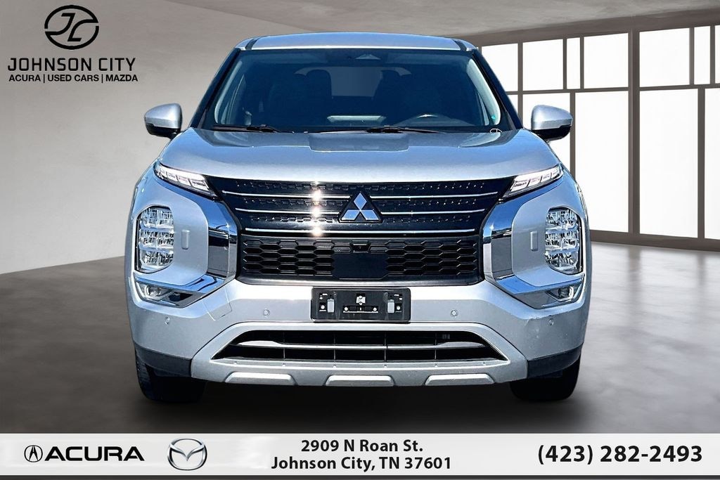 Used 2024 Mitsubishi Outlander SE Black Edition w/Pano Roof SUV